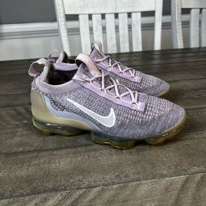 Nike Wmns Air Vapormax 2021 FK Flyknit Pink Women's Size 6.5